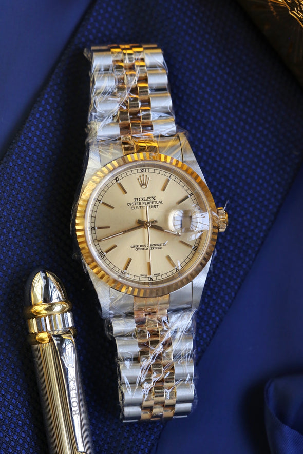 Rolex Oyster Perpetual Datejust Champagne Dial NOS Full-Set